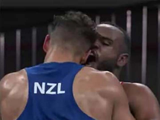 Latest news Olympic 28/7: Boxing athlete imitates Mike Tyson biting opponent's ear