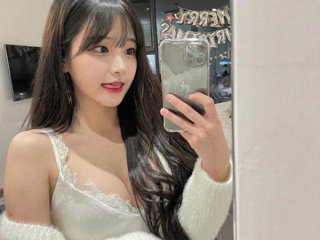 Những smartphone thuộc hàng ”siêu phẩm” của 2020 vẫn rất đáng mua trong năm 2021
