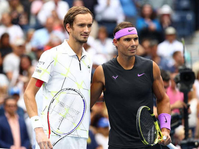 Hottest sports at noon 8/8: Nadal and Medvedev compete in Rogers Cup