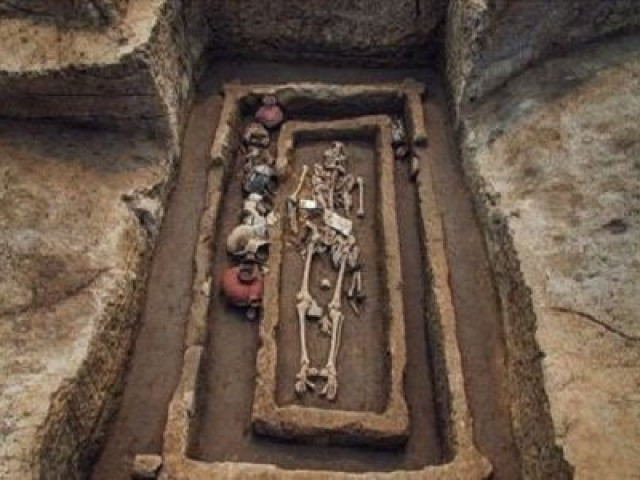 Phát hiện hài cốt ”người khổng lồ” 5.000 năm tuổi ở Trung Quốc