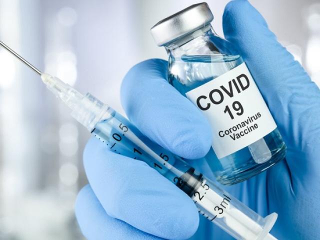 Mới nhất: Những đối tượng cần thận trọng tiêm vắc-xin phòng COVID-19