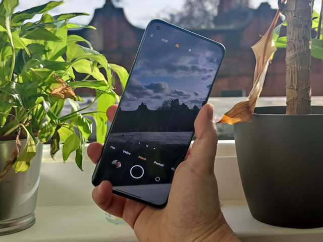 Xiaomi sắp tung smartphone với camera selfie 200 MP