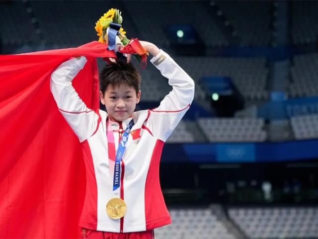 Thiếu nữ 14 tuổi giành giải vô địch Olympic và lý do khiến ai cũng xúc động