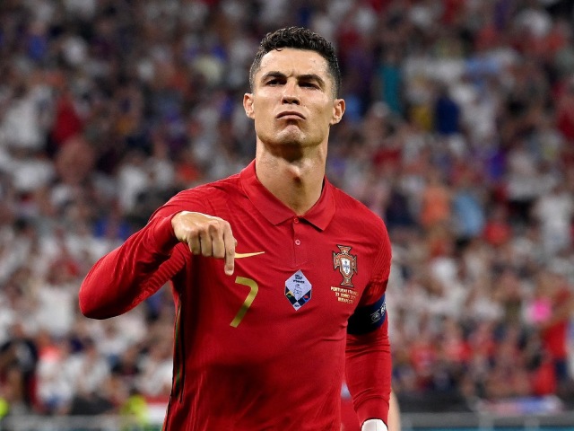Nhận định bóng đá Bồ Đào Nha - CH Ireland: Ronaldo nhắm siêu kỷ lục vĩ đại (Vòng loại World Cup)