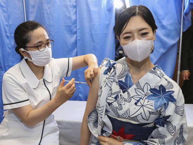 Moderna công bố kết quả điều tra 1,6 triệu liều vaccine bị đình chỉ ở Nhật