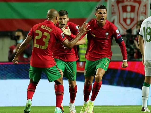 Video bóng đá Bồ Đào Nha - CH Ireland: Đẳng cấp Ronaldo, ngược dòng mãn nhãn