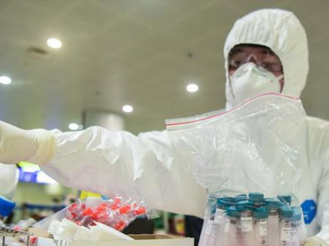 Chuyên gia nói về nguy cơ lây lan virus của ca tái nhiễm SARS-CoV-2 tại Hà Nội