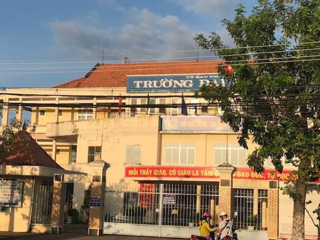 Cô gái xinh đẹp “vạn người mê” mất tích và tội ác của vị giám đốc: Kẻ cuồng dâm 1543457357 603 thumbnail Cô gái xinh đẹp “vạn người mê” mất tích và tội ác của vị giám đốc: Kẻ cuồng dâm