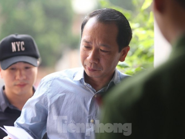 Lộ tin nhắn ”cầu cứu” Phó chủ tịch tỉnh khi bị phát hiện gian lận điểm Hà Giang