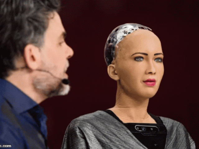 Bán khuôn mặt để làm robot nhận ngay 3 tỷ đồng