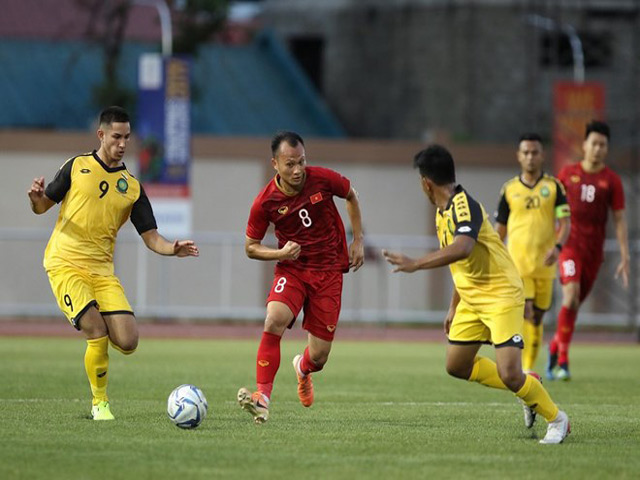 U22 Việt Nam đại thắng 6-0: Thầy Park ”biến ảo” ra sao với Trọng Hoàng?