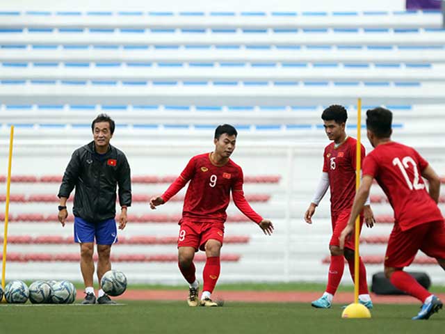 HLV Park Hang Seo cấm cửa ngôi sao lạ xem U22 Việt Nam tập đấu Indonesia