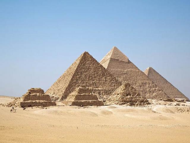Những bí ẩn về kim tự tháp Ai Cập 4000 năm tuổi