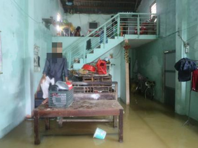 Dọn nhà lúc lũ rút, 2 mẹ con ở Quảng Nam bị điện giật tử vong