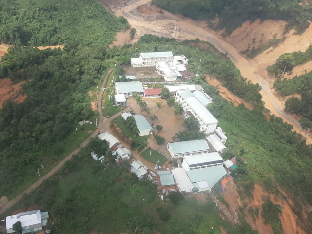 Phuoc Son seen from the Mi17 helicopter after 5 days isolated due to a landslide on a mountain, 5 dead, 8 missing