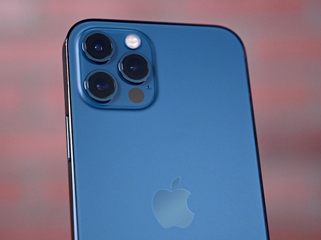 Bóc tem mô-đun camera zoom trên iPhone 12 Pro Max