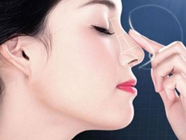 Sự thật về việc cấu, véo, vuốt, bôi kem đánh răng giúp mũi thon, cao hơn