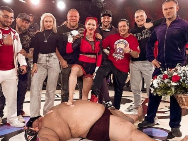 The beautiful female boxer who defeated the male opponent 240kg received great honor