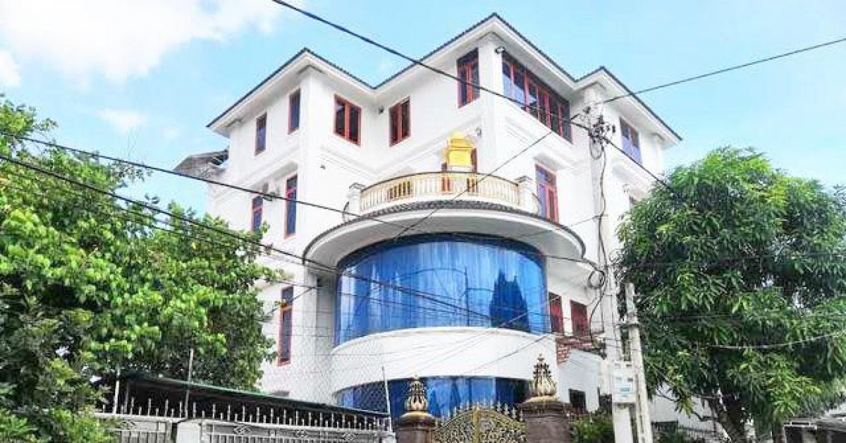 Trở lại làng tỷ phú xứ Nghệ: Châu Âu ở giữa Đô Thành