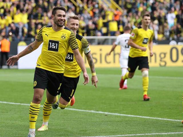 Video bóng đá Dortmund - Augsburg: Sao đóng thế tỏa sáng (Vòng 7 Bundesliga)