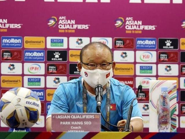 Họp báo Việt Nam - Trung Quốc: HLV Park Hang Seo lên tiếng về 3 bàn thua
