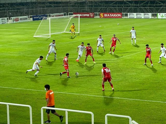 Trực tiếp bóng đá U23 Việt Nam - U23 Tajikistan: Giây phút thót tim