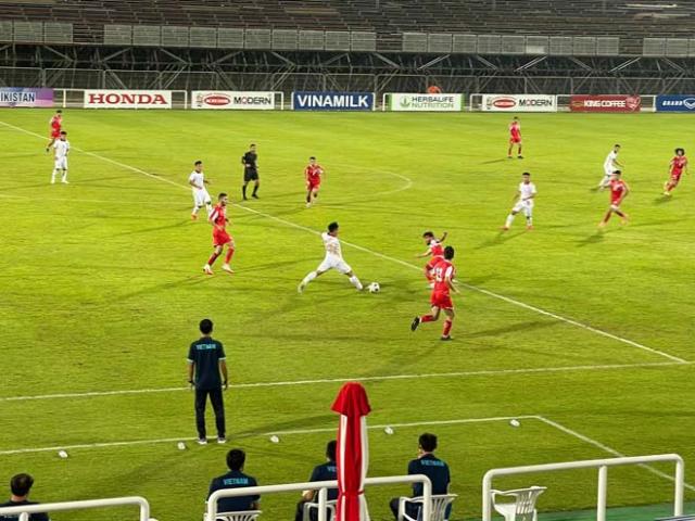 Kết quả bóng đá U23 Việt Nam - U23 Tajikistan: Rượt đuổi cuối trận, thẻ đỏ ngỡ ngàng