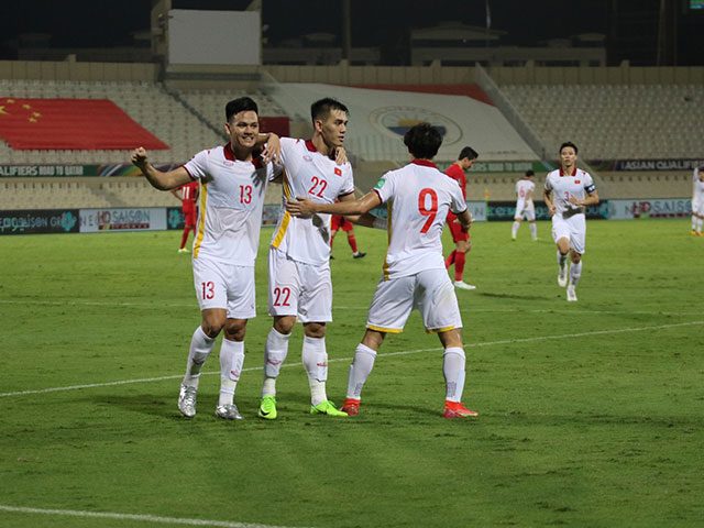 Trực tiếp bóng đá Oman - Việt Nam: Tiến Linh sút xa chệch cột dọc (Vòng loại World Cup)