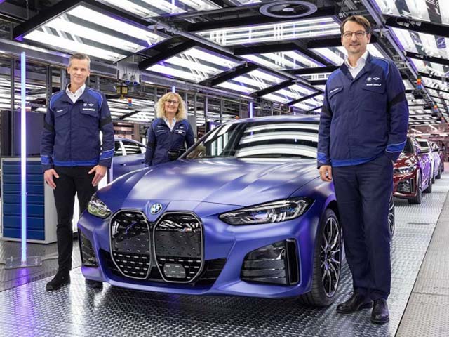 BMW xuất xưởng mẫu sedan thể thao thuần điện đầu tiên của thương hiệu