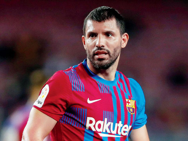 Cực nóng Aguero tạm nghỉ 3 tháng vì rối loạn nhịp tim, Barcelona lo sốt vó