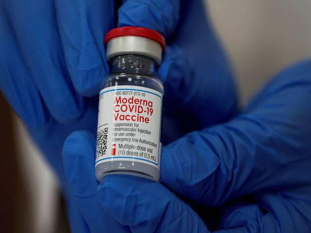 Cuộc đua vắc xin Covid-19, Moderna tự tin sẽ vượt Pfizer trước lợi nhuận siêu ”khủng”
