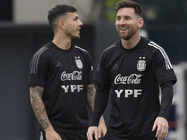 Messi vui hết cỡ trong buổi tập đầu tiên cùng ĐT Argentina, mặc kệ chấn thương