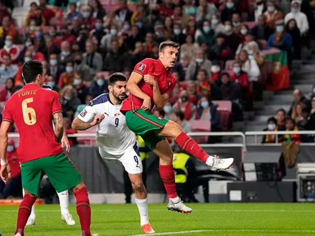 Video bóng đá Bồ Đào Nha - Serbia: Ngược dòng choáng váng, gục ngã phút cuối (Vòng loại World Cup)