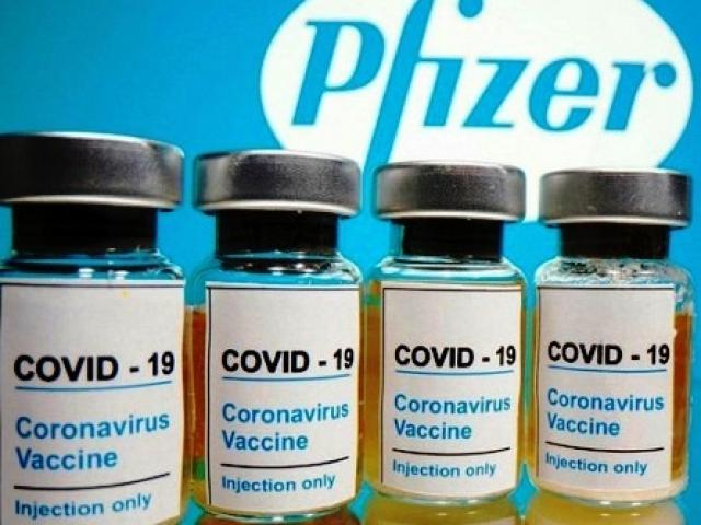 Vì sao sát ngày hết hạn, Bộ Y tế mới công bố thông tin gia hạn 2 lô vắc-xin Pfizer?