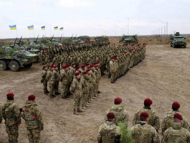 Ukraine muốn “giải phóng” Crimea, Nga yêu cầu quân đội sẵn sàng chiến đấu