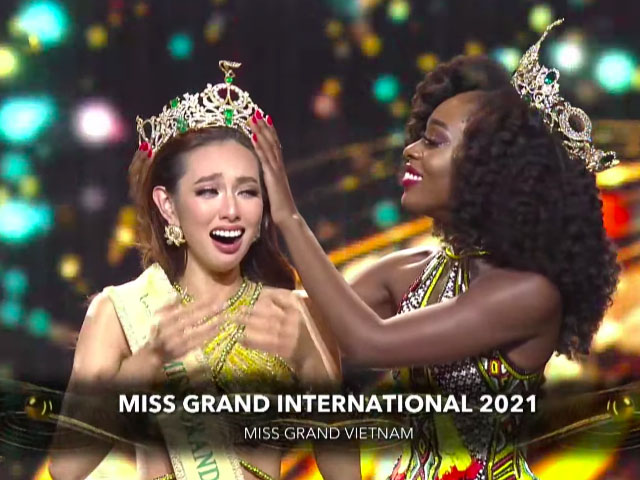 Thùy Tiên xuất sắc đăng quang Hoa hậu Hòa bình Thế giới năm 2021
