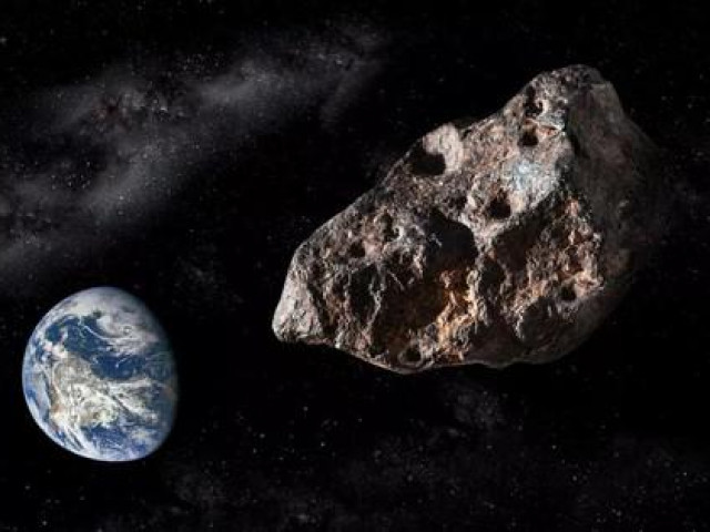 Massive space rock glides past Earth this week