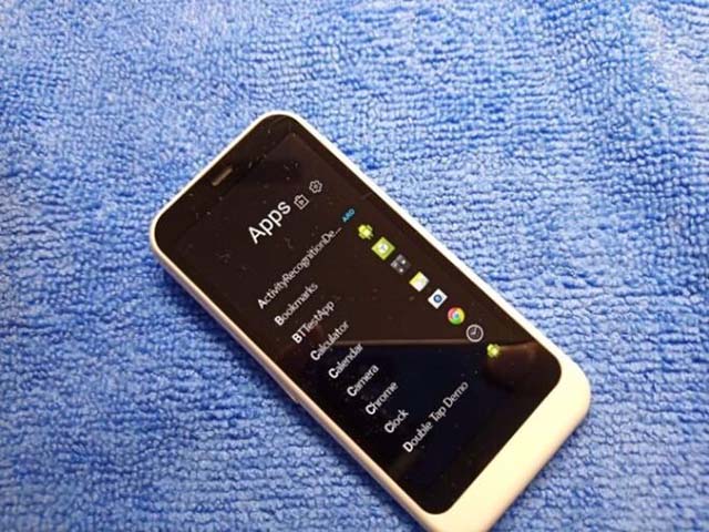 Chiếc điện thoại bí ẩn Nokia Ion Mini bất ngờ xuất hiện