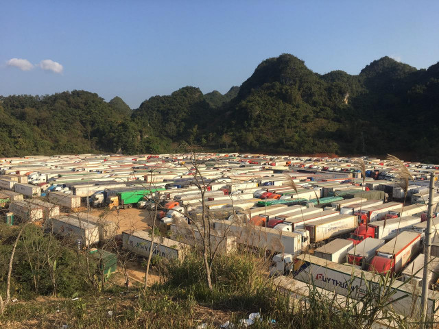 4.000 container hàng Việt đang mắc kẹt tại cửa khẩu phía Bắc