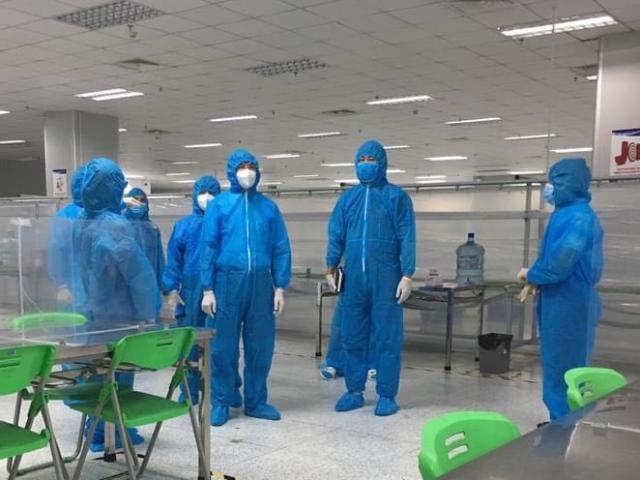 Ngày 14/12, ghi nhận thêm 15.203 ca COVID-19 trong nước tại 62 tỉnh, thành phố