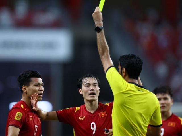 Sao Việt bức xúc vì trọng tài trận VN - Thái Lan