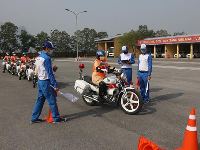 Honda Việt Nam tập huấn và đào tạo lái xe an toàn cho cán bộ chiến sĩ Cục Cảnh sát giao thông