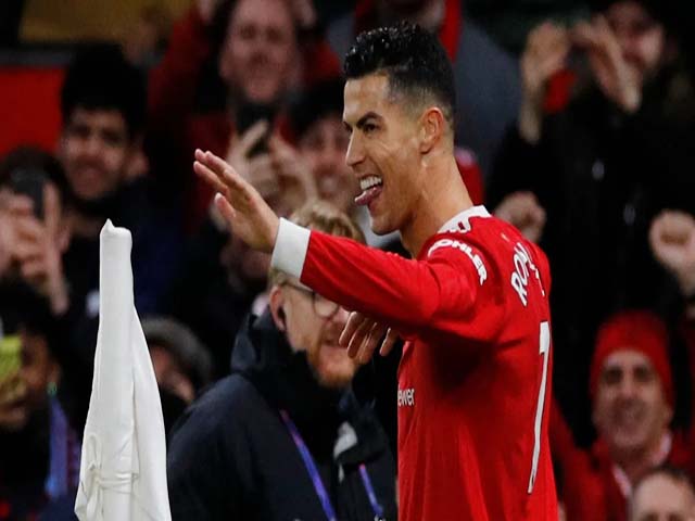 Ronaldo từ kiến tạo đến ghi bàn đều… lập bập, khép lại năm 2021 ấn tượng