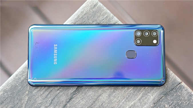 Bộ đôi smartphone màn to, cam khủng mà giá chỉ trên dưới 4 triệu - 4