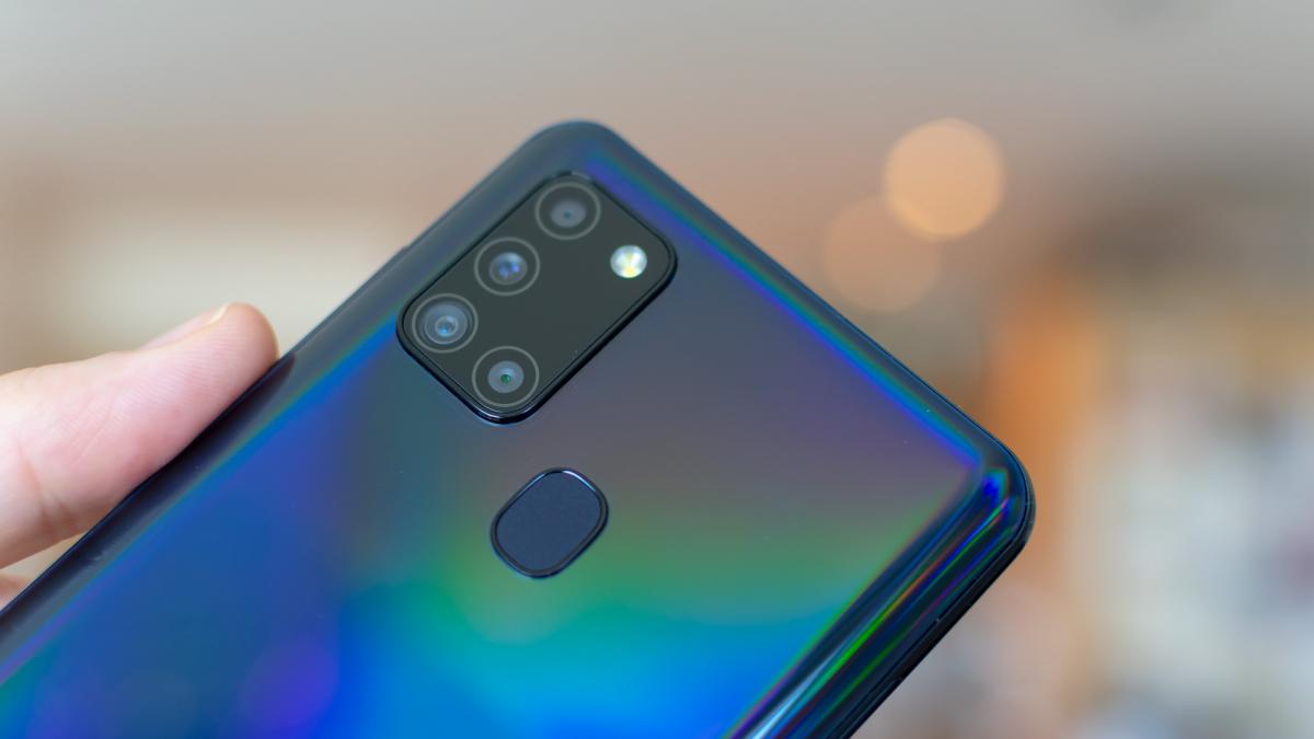 Bộ đôi smartphone màn to, cam khủng mà giá chỉ trên dưới 4 triệu - 5
