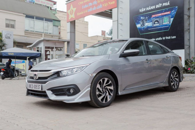 Giá xe Honda Civic cập nhật tháng 9/2018: Phiên bản 1.8L giá đề xuất từ 763 triệu đồng - 2