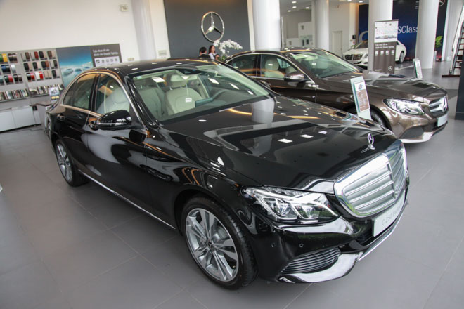 Giá xe Mercedes C-Class cập nhật tháng 10/2018: Sở hữu C-Class chỉ cần trả trước 600 triệu - 4