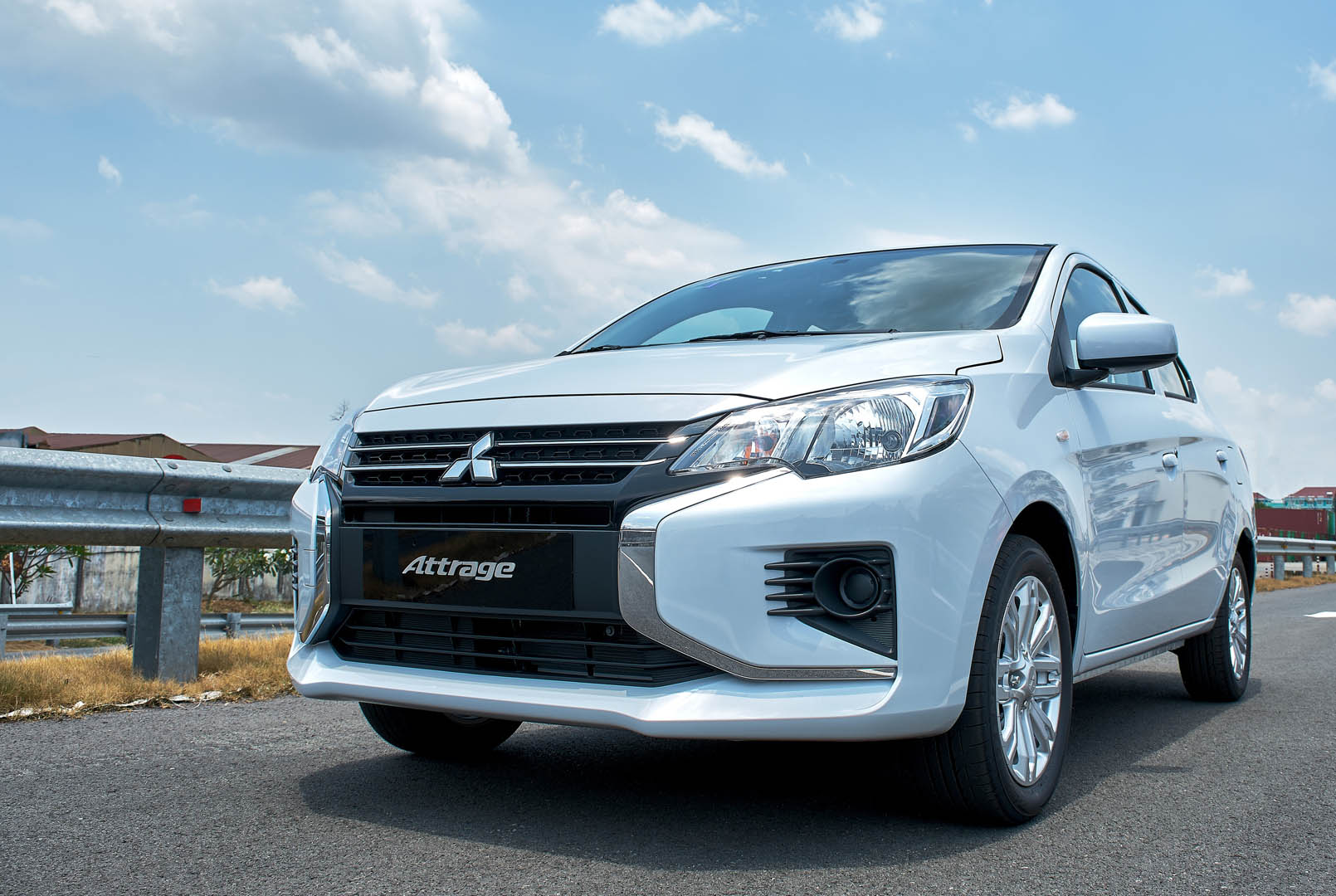 3 sedan giá dưới 500 triệu đồng tiết kiệm xăng bậc nhất Việt Nam - 3