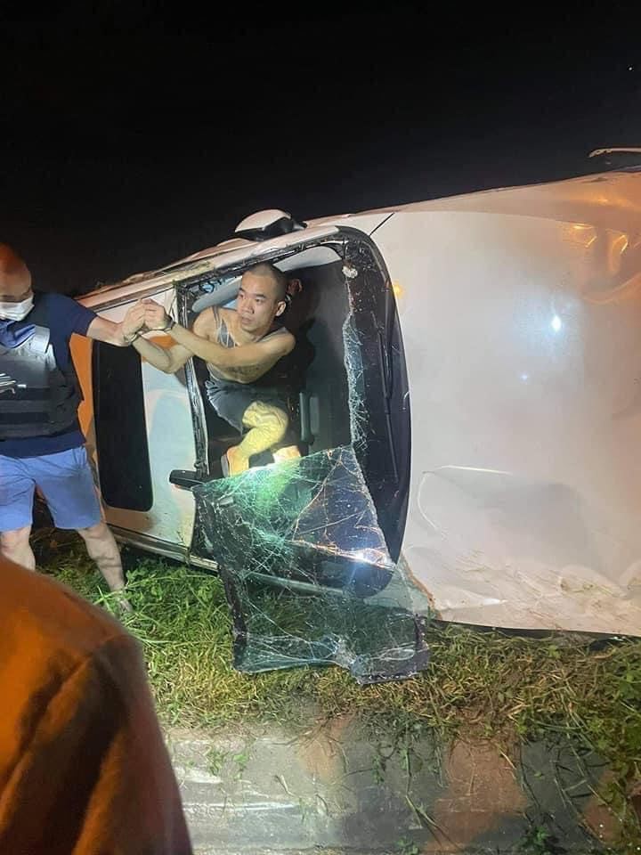 Nóng trong tuần: Khởi tố người đàn ông mạo xưng "thành viên Ban chỉ đạo phòng, chống dịch COVID-19 quận 7" - 2